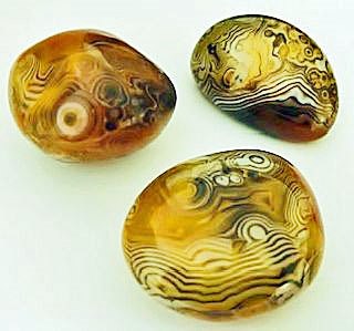Madagascar Agates-cluster2